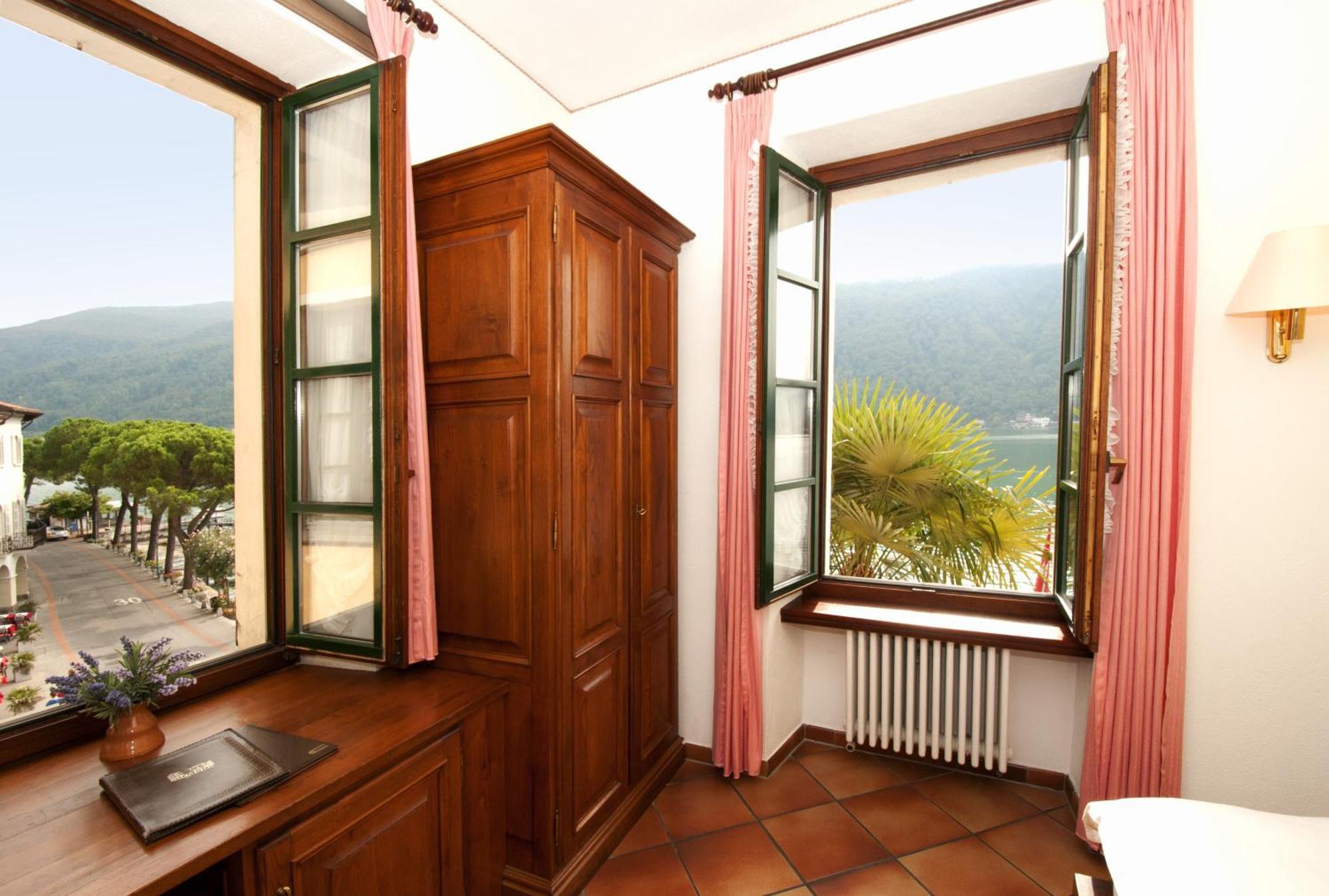 Albergo Ristorante Della Posta Morcote Exterior foto